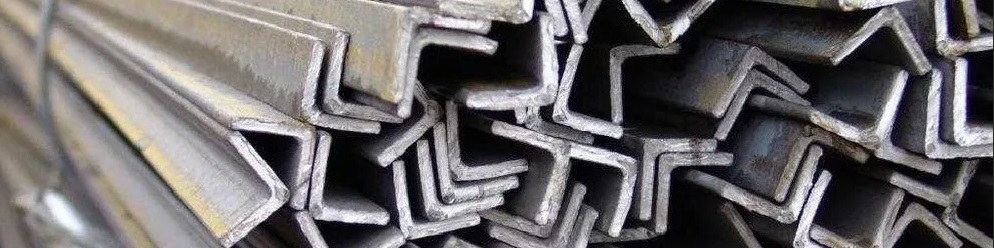 Стальной уголок