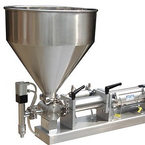 Автомат розлива в пластиковую тару