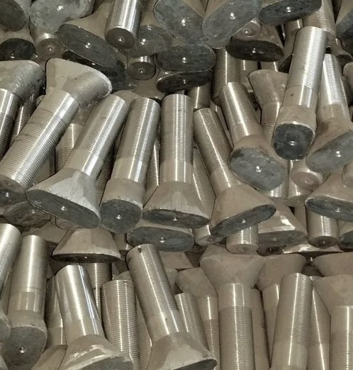 Футеровочный болт