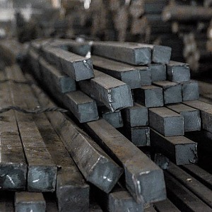 Квадрат стальной