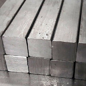 Квадрат титановый ВТ1-00 ГОСТ 26492-85