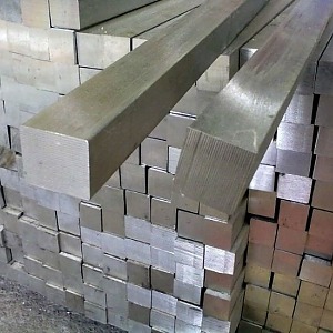 Квадрат титановый ВТ5 ГОСТ 26492-85