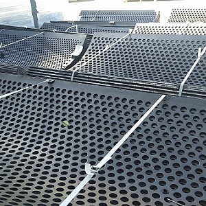 Лист стальной перфорированный