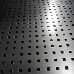 Лист стальной перфорированный Qg