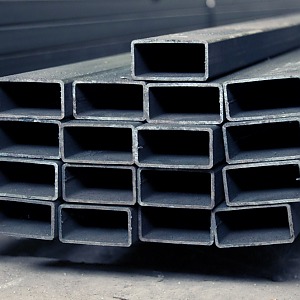 Труба стальная прямоугольная Ст35 ТУ 14-105-566-93