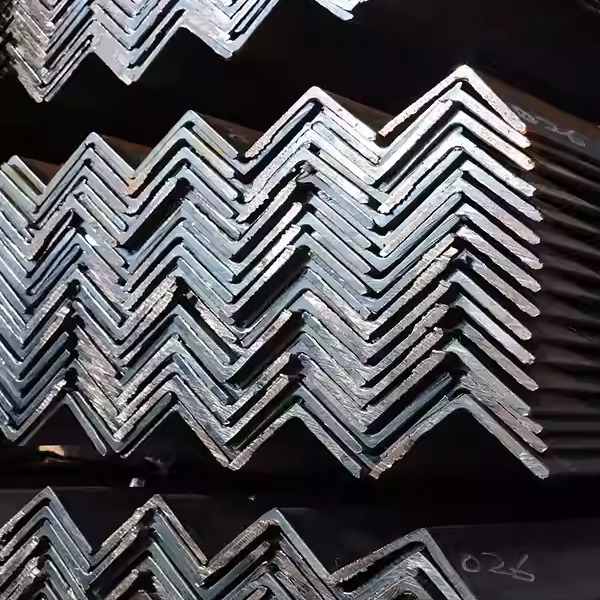 Уголок стальной горячекатаный неравнополочный С255 ГОСТ 27772-2021