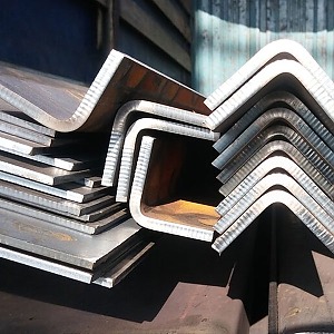 Уголок стальной гнутый равнополочный 09Г2С ГОСТ 19771-93