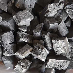 Вольфрам металлический кусковой