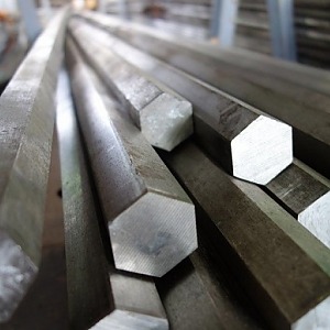 Шестигранник стальной 10 мм ст.20 ГОСТ 2879-2006